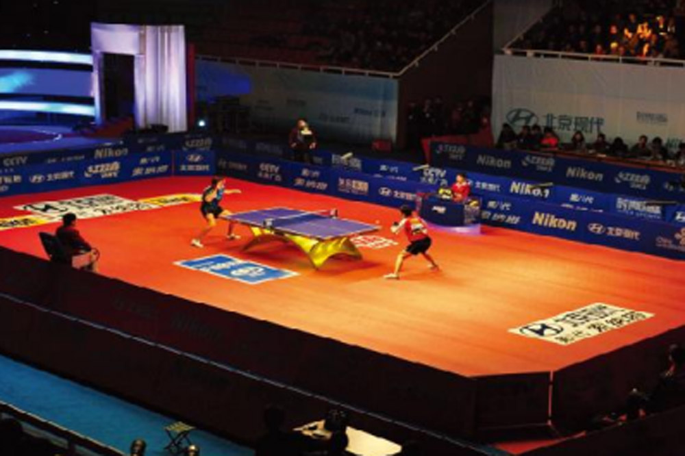 鷓鴣斑運動地膠