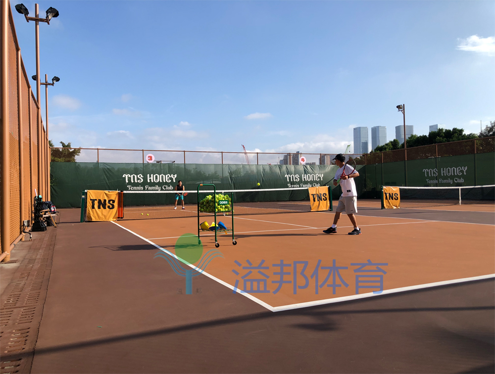 網(wǎng)球場(chǎng)建設(shè)