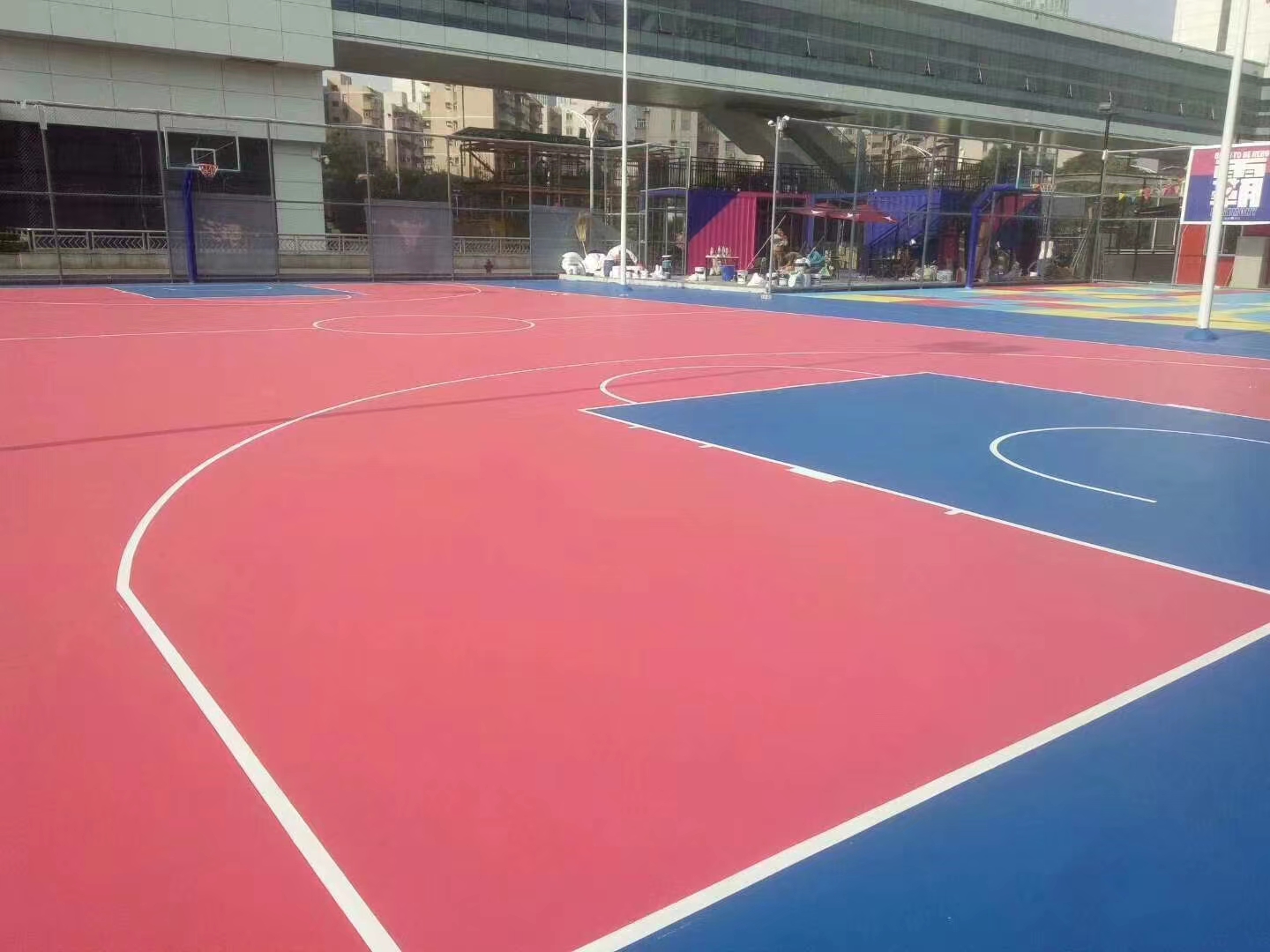 硅pu籃球場(chǎng)