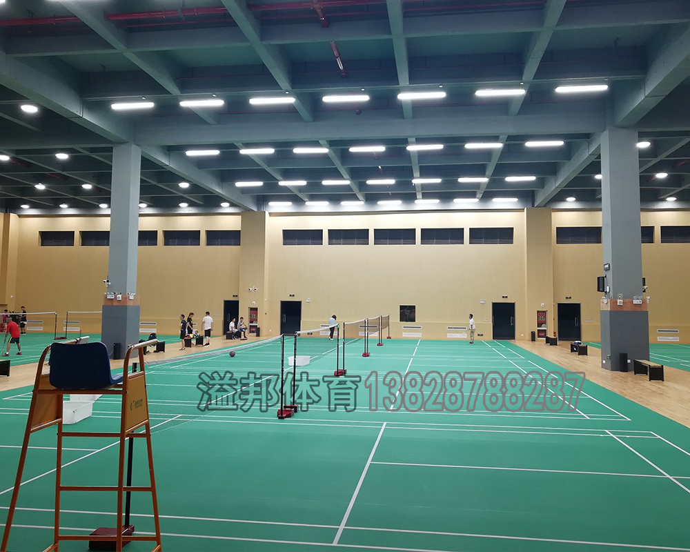 羽毛球場地板多少錢一平米
