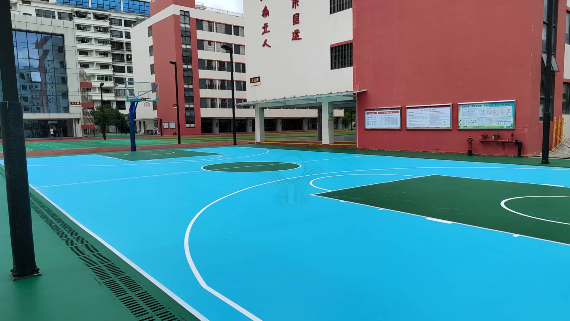 籃球場施工方案以及價(jià)格多少錢一平米