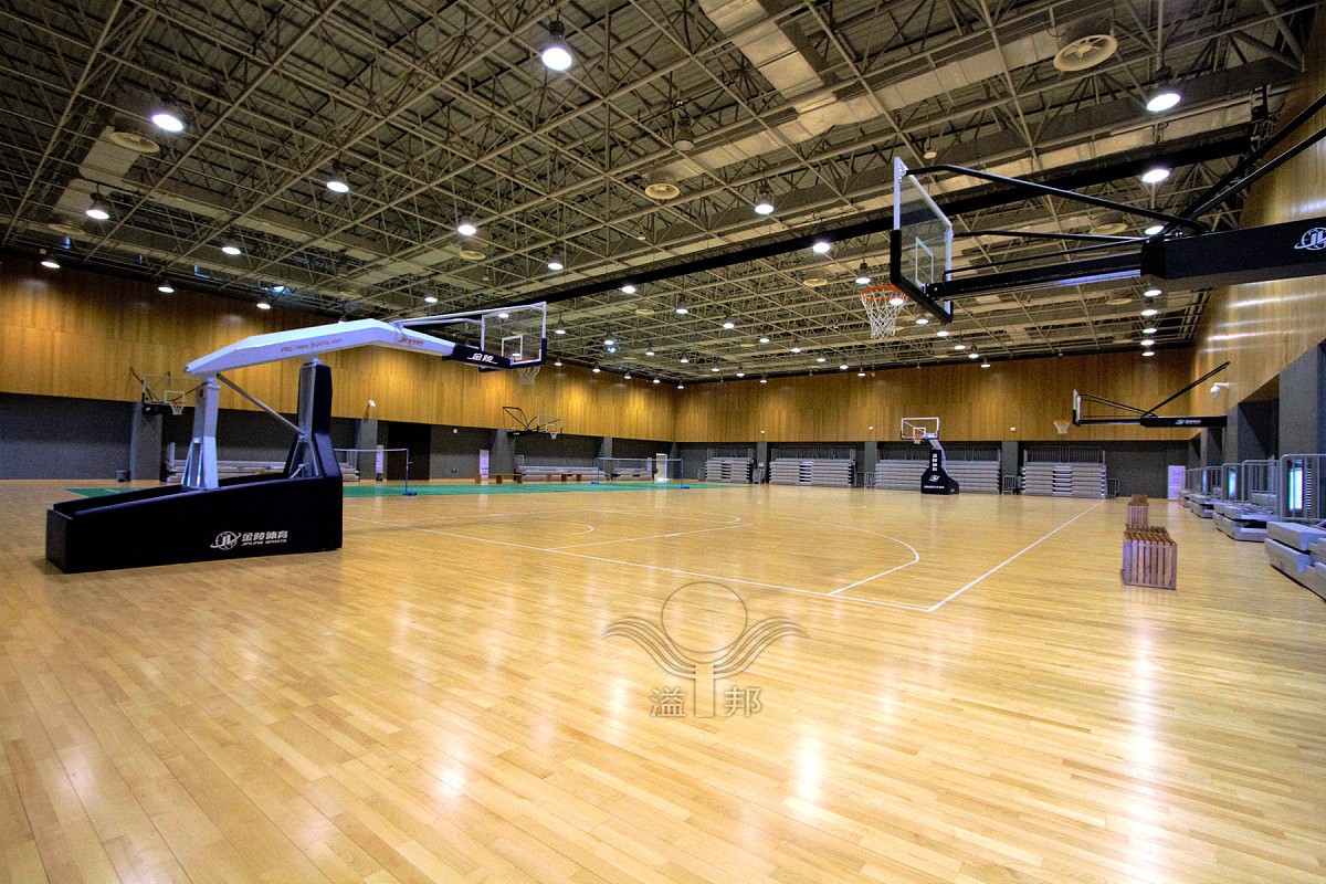 室內(nèi)籃球場(chǎng)地板