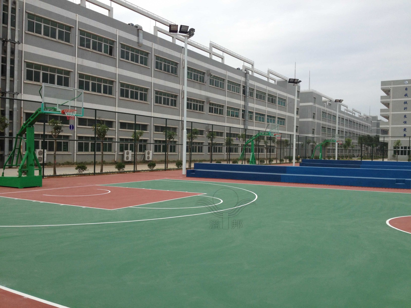 籃球場(chǎng)廠家