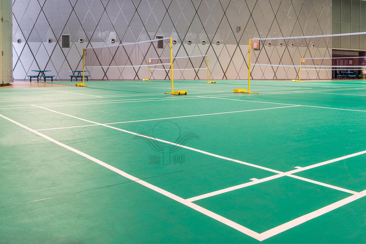 建一個羽毛球場多少錢