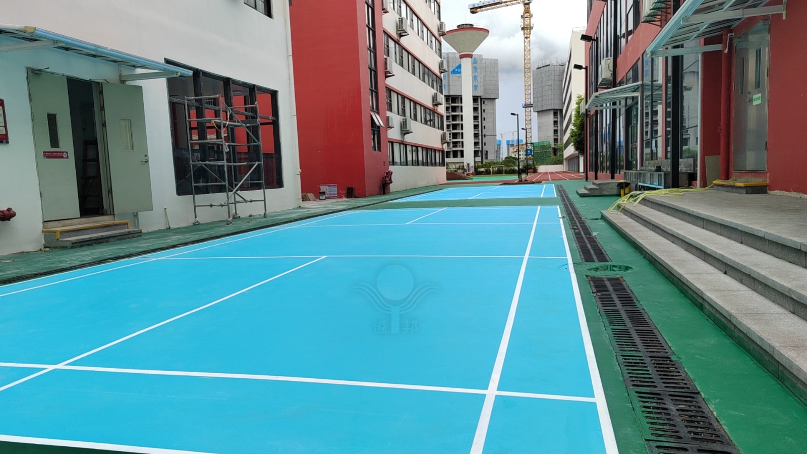 室外羽毛球場地