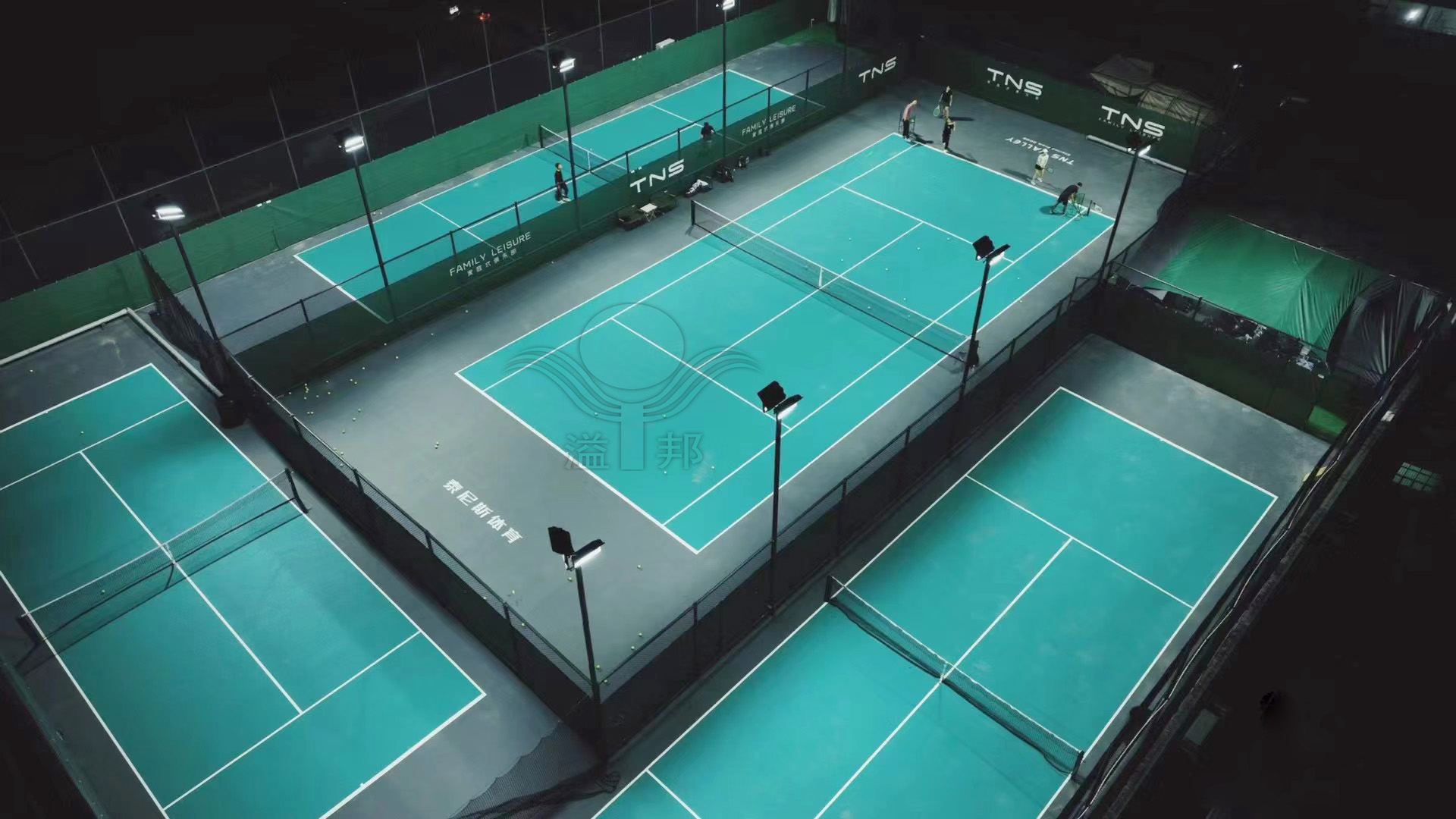 網(wǎng)球場燈光