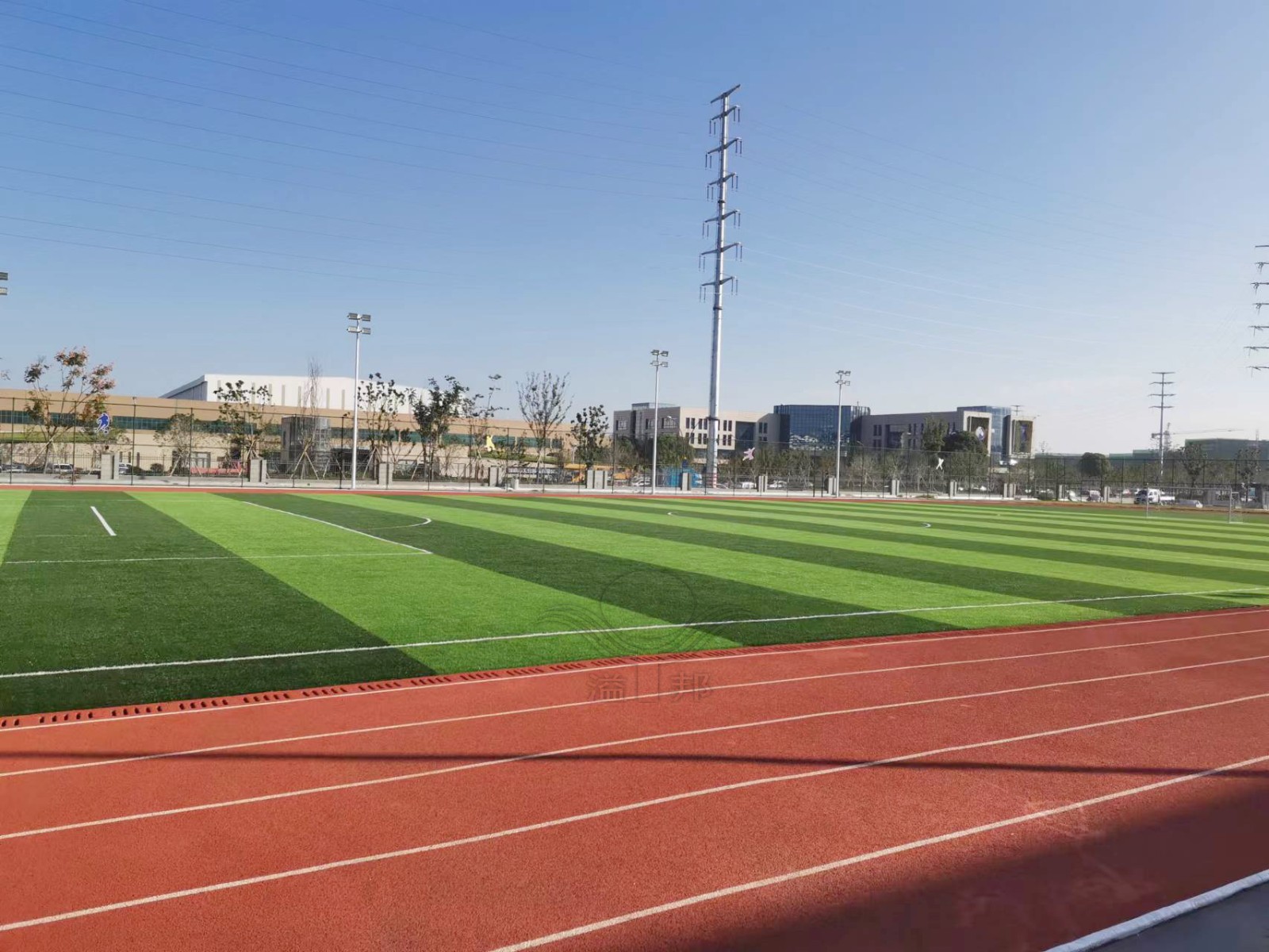 人造草坪足球場